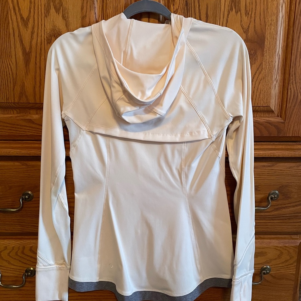 Lululemon Women's Off White jacket - Picture 2 of 8